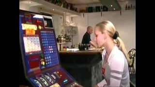 Sexy Niches | belgian Jill fucks dutch bartender (Vlaamse Jill neukt Hollandse barman)